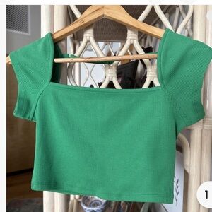 Kelly Green Crop top never worn goes under anything color perfect nwot